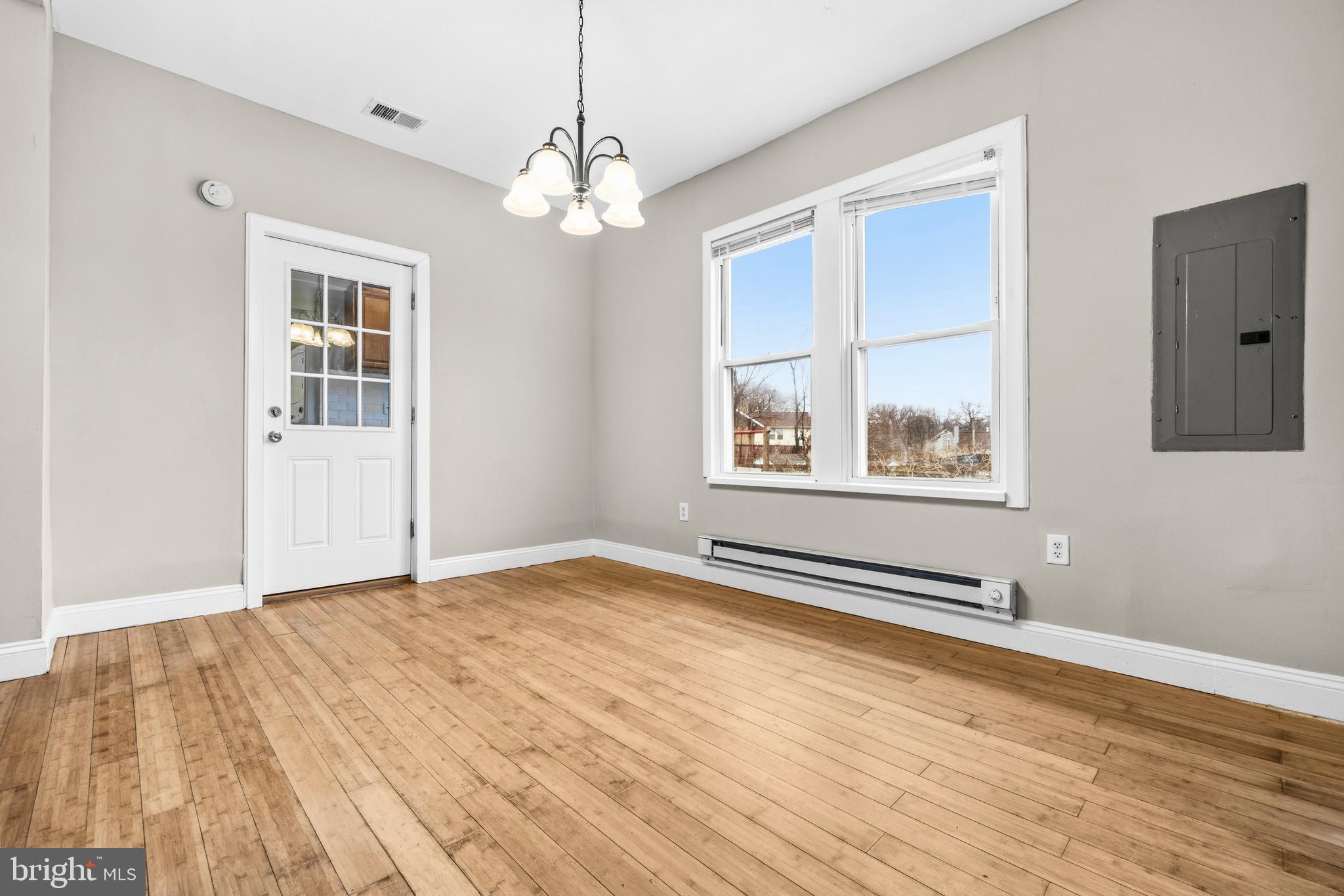 809 Eastern Avenue Northeast Capitol Heights, MD 20743 - Photo 9 of 42