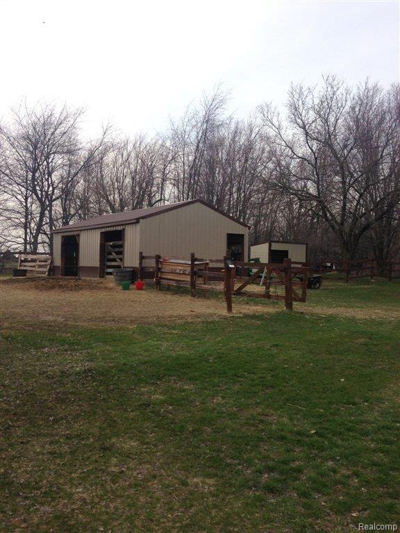 161 East Sheridan Line Road Peck, MI 48466 - Photo 13 of 13 20x32.jpg