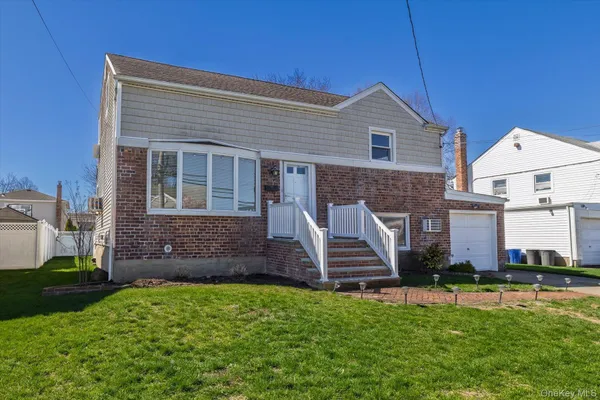 $749,000 | 95 Thompson Avenue, Oceanside, NY 11572
