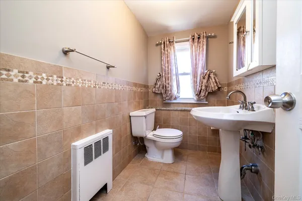 $749,000 | 95 Thompson Avenue, Oceanside, NY 11572