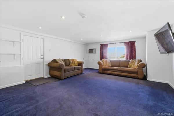 $749,000 | 95 Thompson Avenue, Oceanside, NY 11572