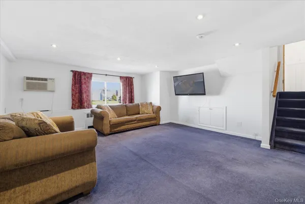 $749,000 | 95 Thompson Avenue, Oceanside, NY 11572