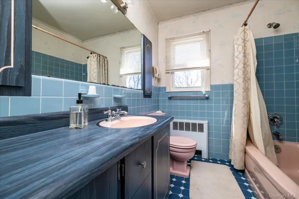 $749,000 | 95 Thompson Avenue, Oceanside, NY 11572