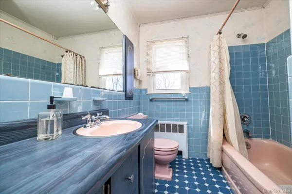 $749,000 | 95 Thompson Avenue, Oceanside, NY 11572