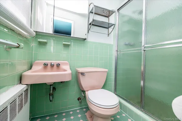 $749,000 | 95 Thompson Avenue, Oceanside, NY 11572