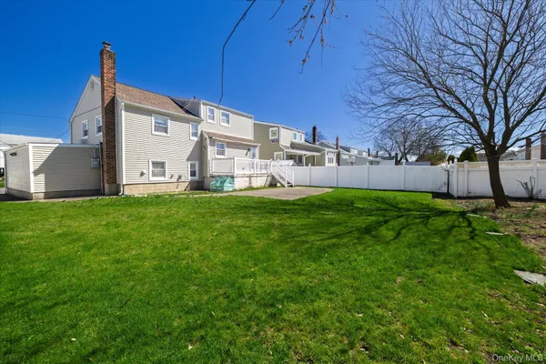 $749,000 | 95 Thompson Avenue, Oceanside, NY 11572