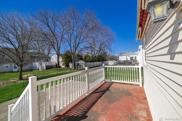 $749,000 | 95 Thompson Avenue, Oceanside, NY 11572