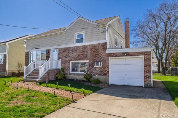 $749,000 | 95 Thompson Avenue, Oceanside, NY 11572