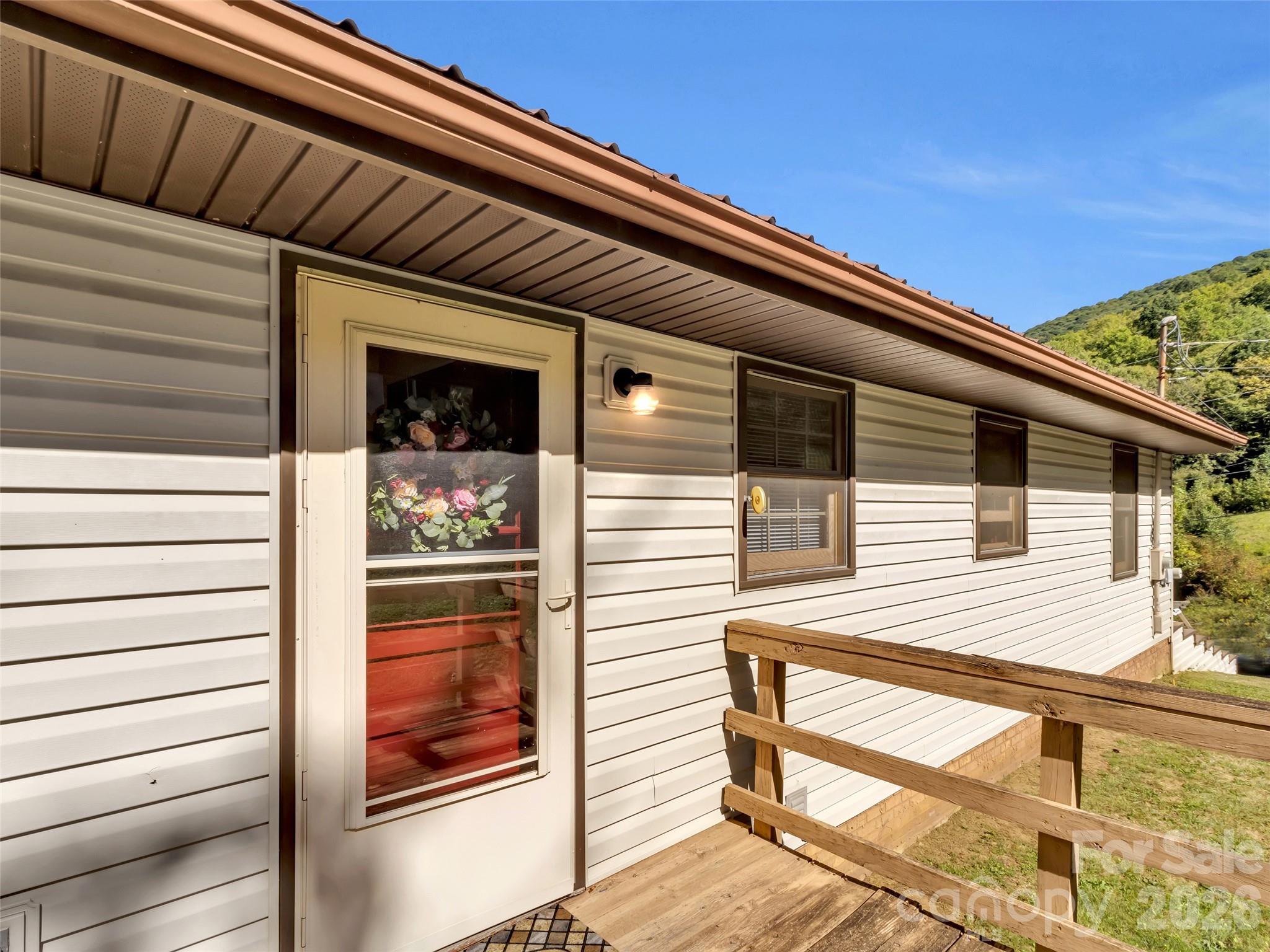 110 Atari Road Waynesville, NC 28786 - Photo 30 of 41 Gallery Image 30