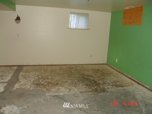 4345 Sunnyslope Road Southwest Port Orchard, WA 98367 - Photo 8 of 9 Gallery Image 8
