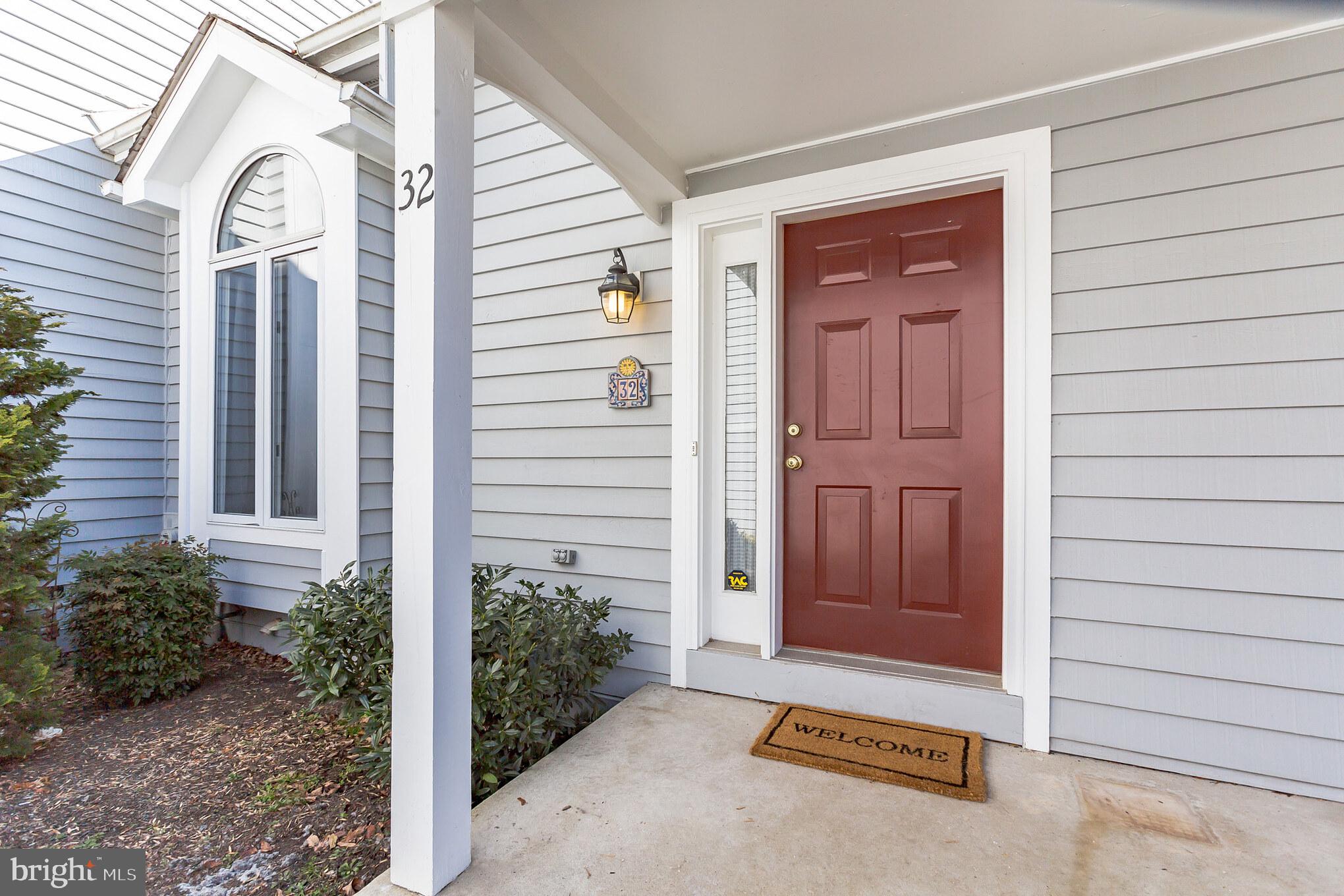 32 Mallard Mill Run Wallingford, PA 19086 - Photo 2 of 28