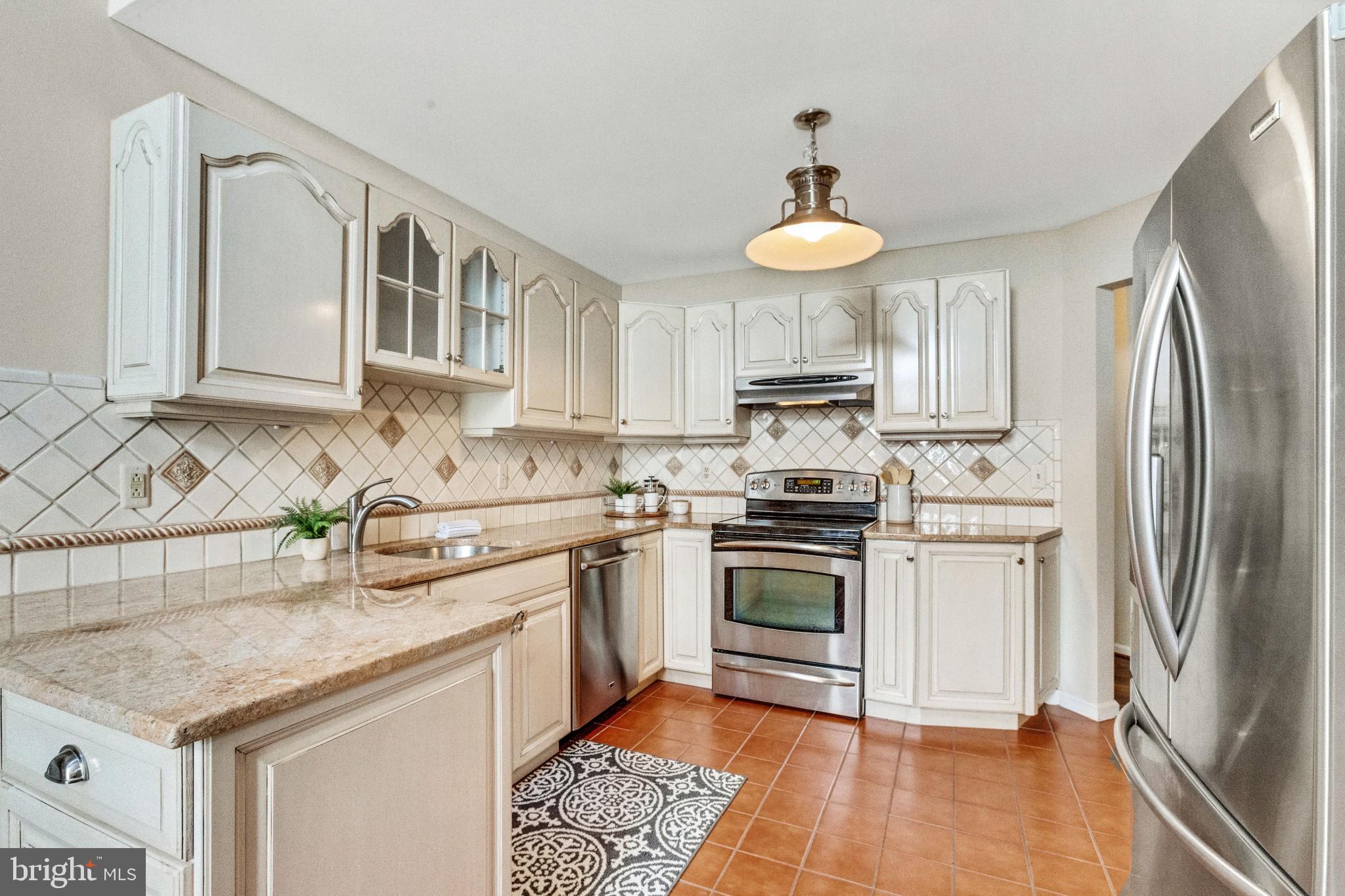 32 Mallard Mill Run Wallingford, PA 19086 - Photo 7 of 28