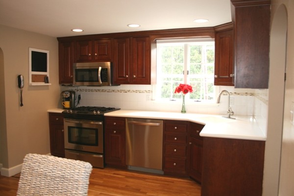 2 Elliot Road Lynnfield, MA 01940 - Photo 6 of 14 Gallery Image 6