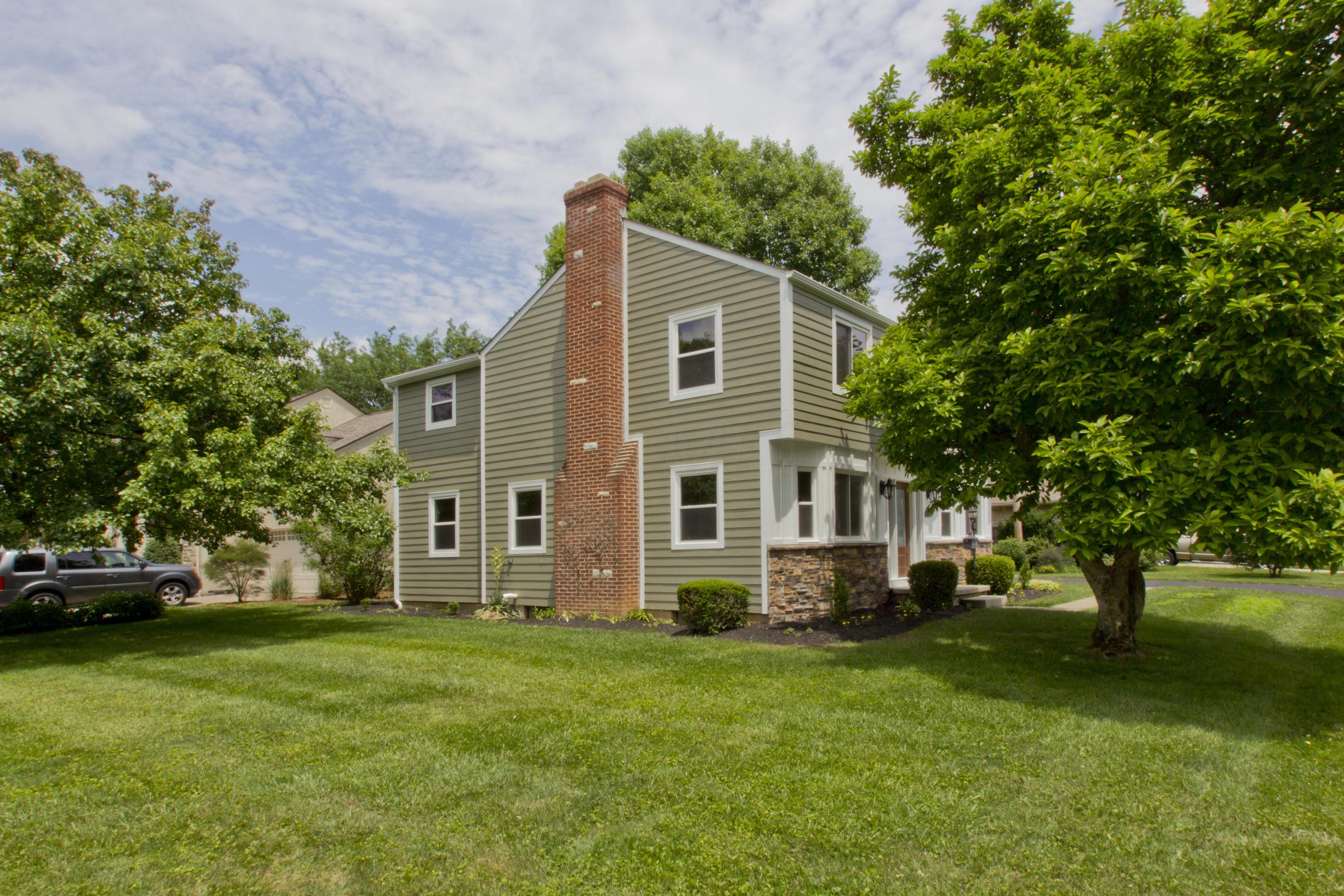 2716 Andover Road Columbus, OH 43221 - Photo 2 of 40