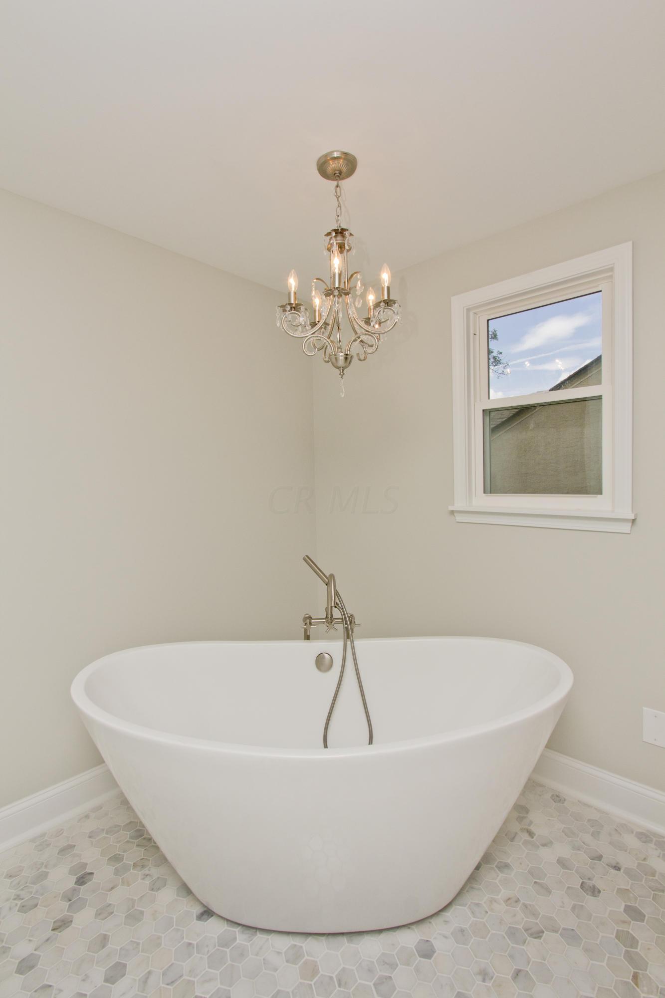 2716 Andover Road Columbus, OH 43221 - Photo 34 of 40