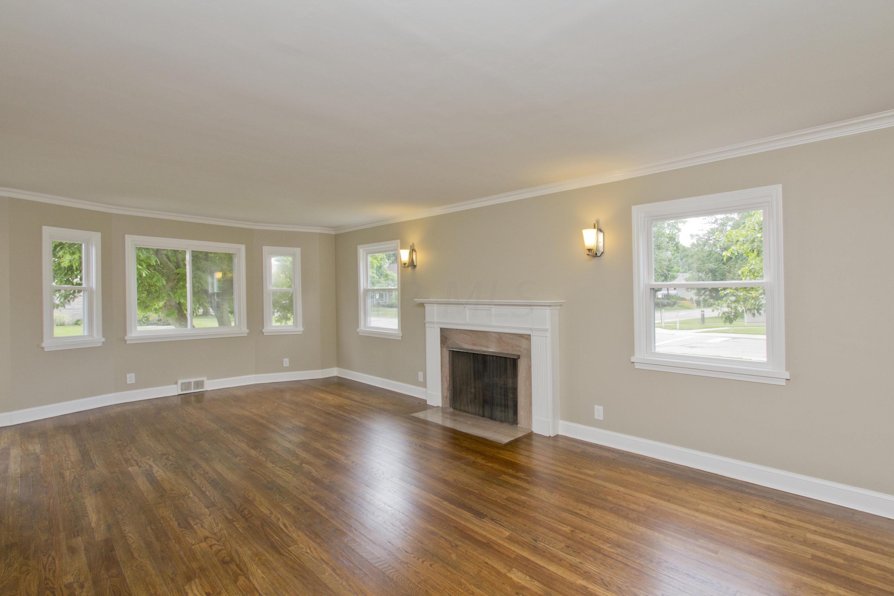 2716 Andover Road Columbus, OH 43221 - Photo 8 of 40