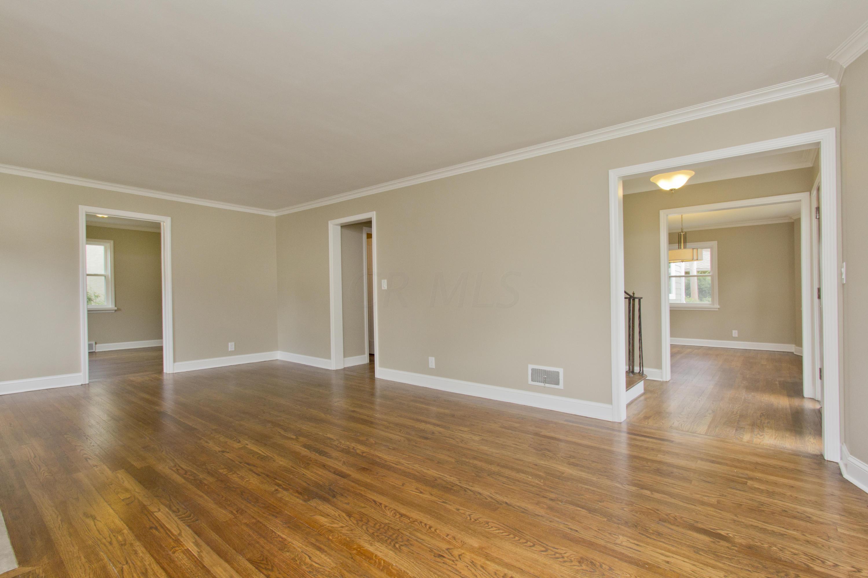 2716 Andover Road Columbus, OH 43221 - Photo 9 of 40