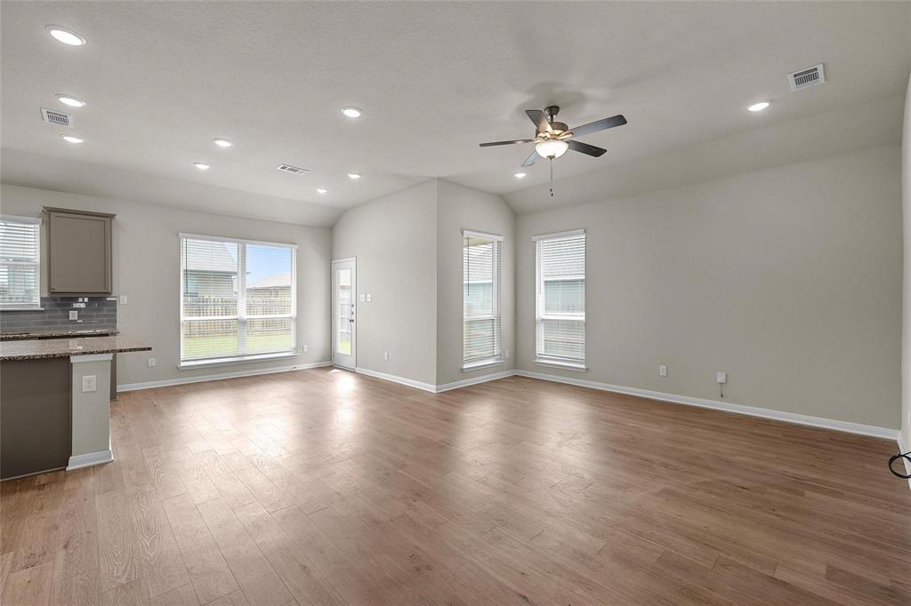 3224 Dottavio Road Lorena, TX 76655 - Photo 4 of 31 Gallery Image 4