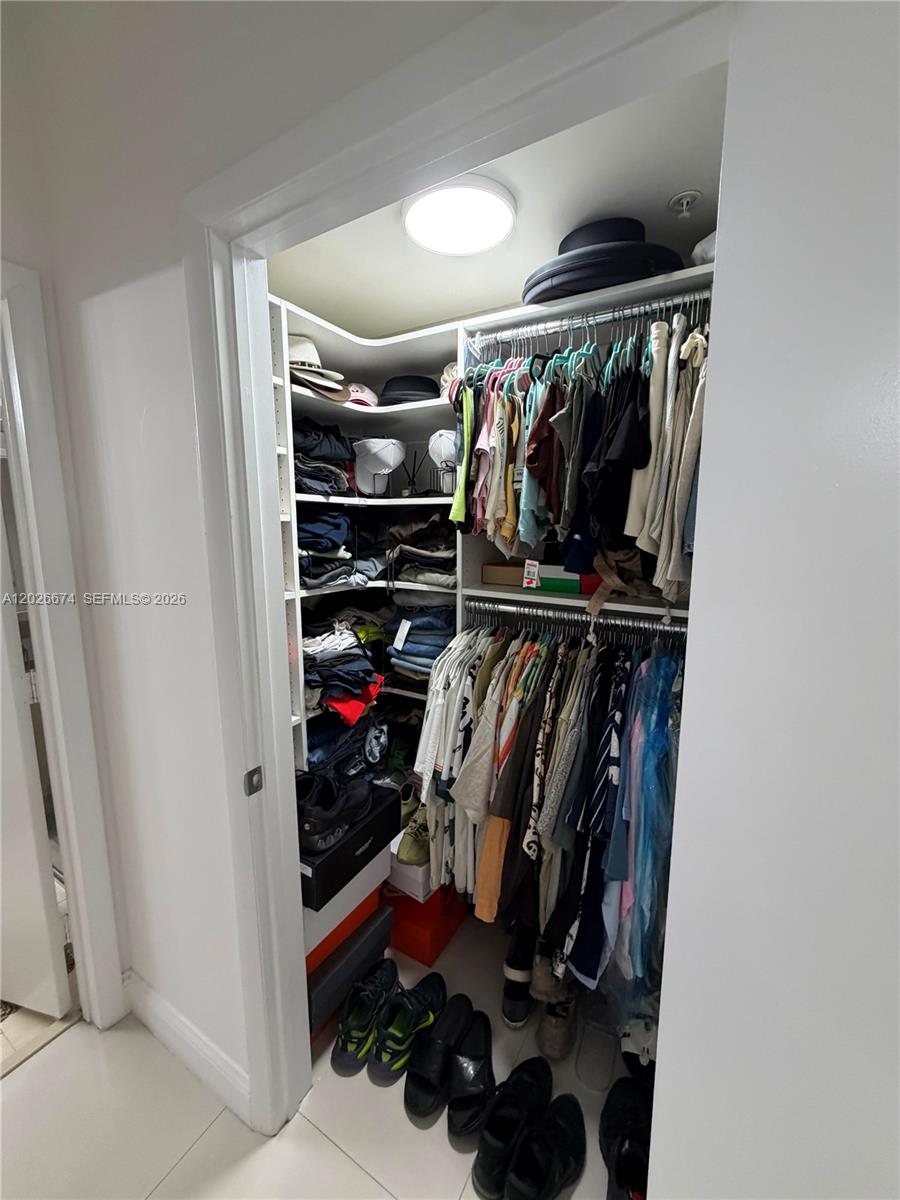 90 Southwest 3rd Street, Unit 4006 Miami, FL 33130 - Photo 15 of 19 Photo 15