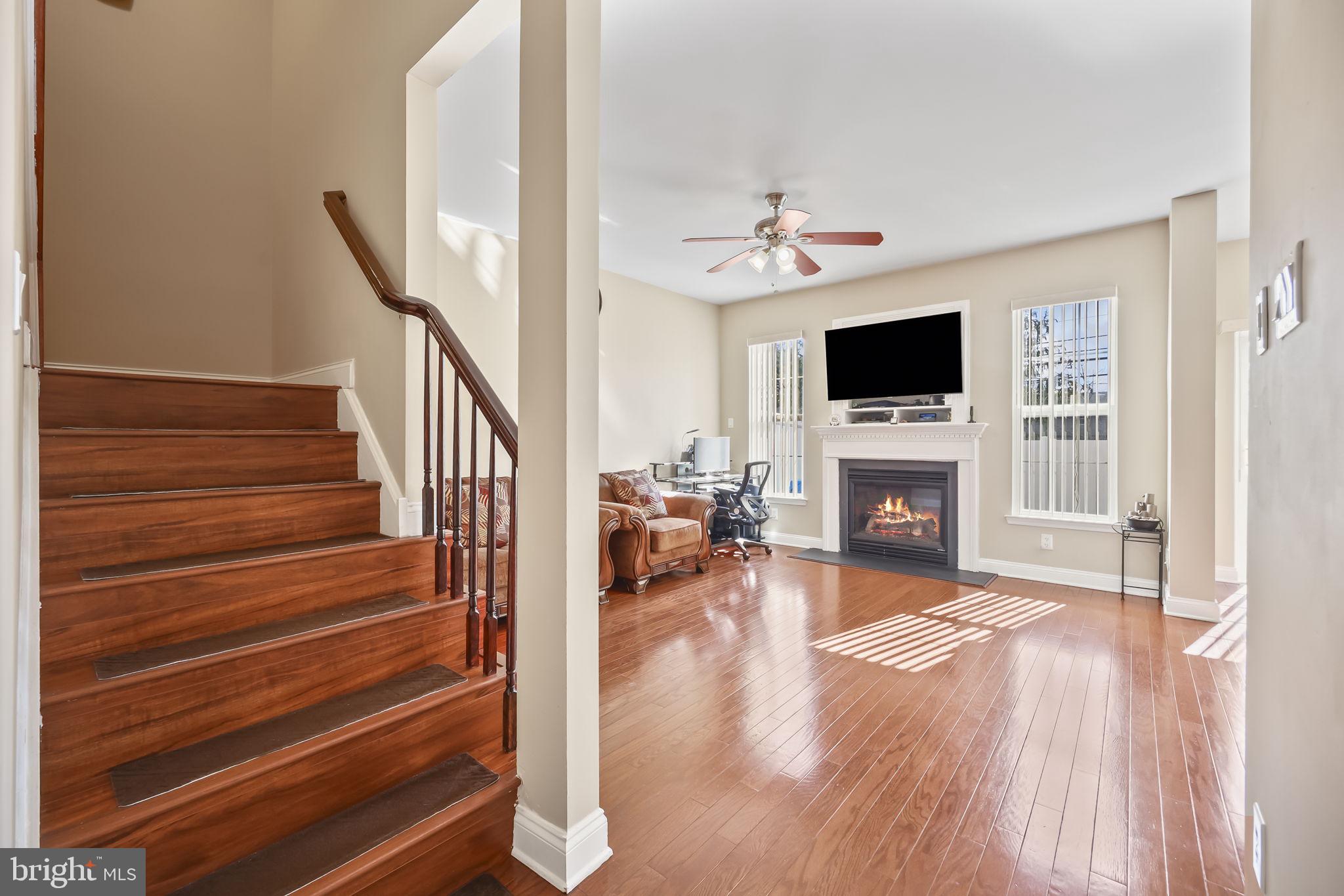 43 Beaumont Place Westampton, NJ 08060 - Photo 19 of 36 Wood stairs