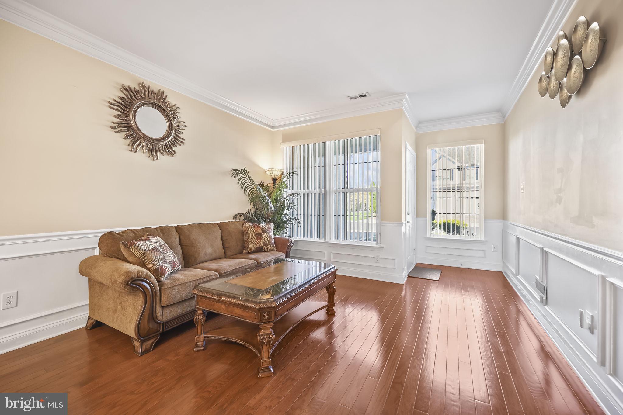 43 Beaumont Place Westampton, NJ 08060 - Photo 5 of 36 Formal living room w custom molding