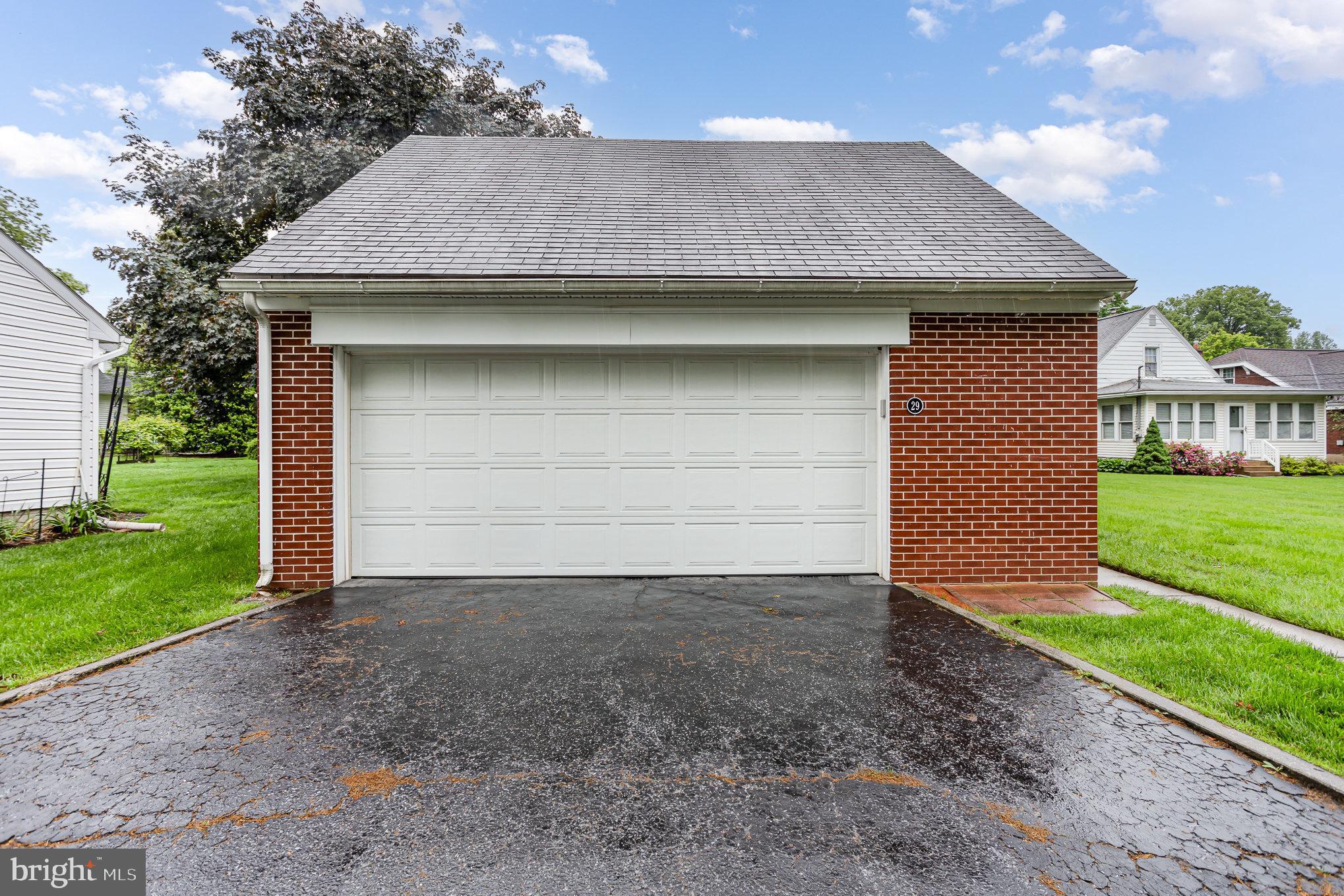 29 Maple Avenue Hershey, PA 17033 - Photo 32 of 32 a front view of house with yard