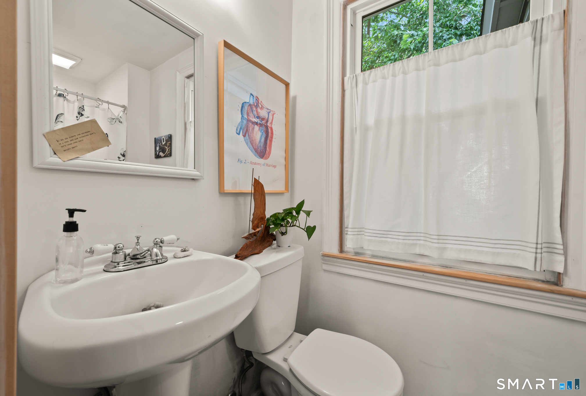 598 High Street Middletown, CT 06457 - Photo 9 of 27
