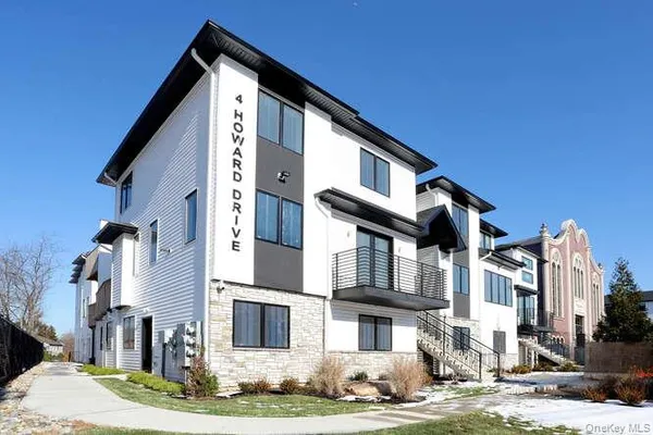 $999,990 | 4 Howard Drive, Unit 313, Spring Valley, NY 10977