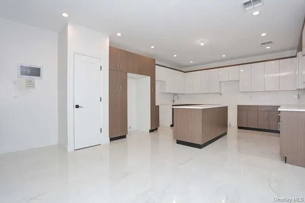$999,990 | 4 Howard Drive, Unit 313, Spring Valley, NY 10977