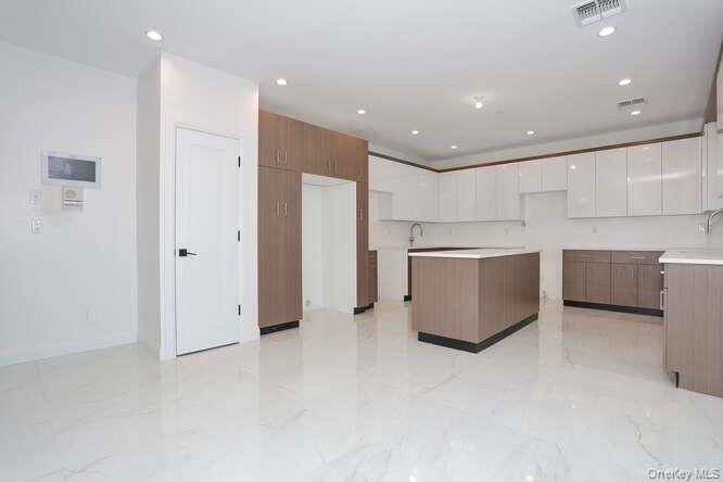 4 Howard Drive, Unit 313 Spring Valley, NY 10977 - Photo 8 of 29