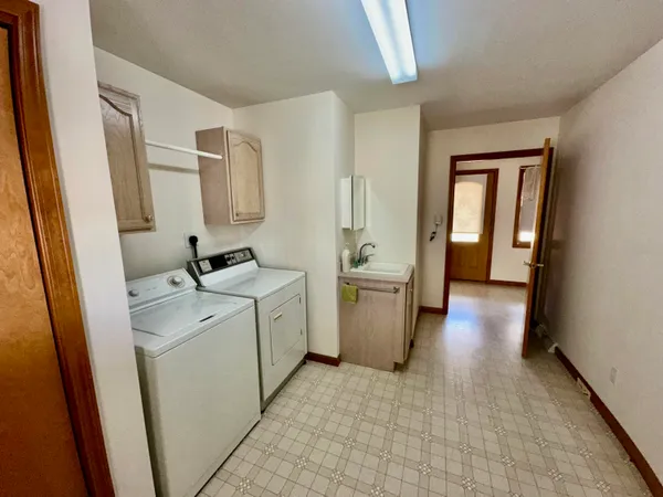 $699,900 | 970 Dean Road, Quincy, MI 49082