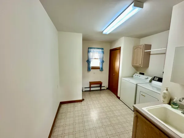 $699,900 | 970 Dean Road, Quincy, MI 49082