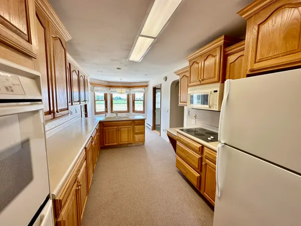 $699,900 | 970 Dean Road, Quincy, MI 49082