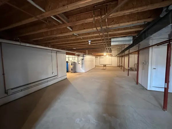 $699,900 | 970 Dean Road, Quincy, MI 49082