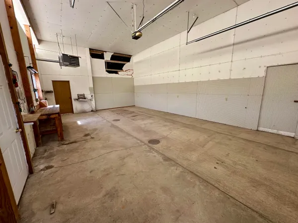 $699,900 | 970 Dean Road, Quincy, MI 49082