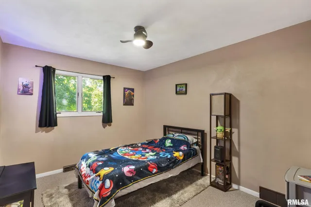 $244,900 | 14028 Knoxville Road, Milan, IL 61264