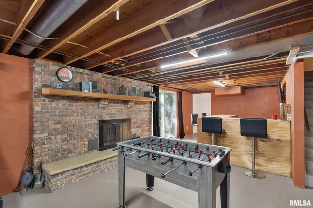 $244,900 | 14028 Knoxville Road, Milan, IL 61264