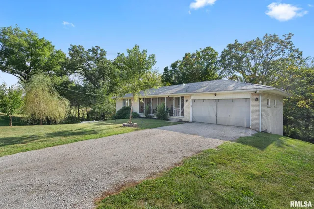 $244,900 | 14028 Knoxville Road, Milan, IL 61264