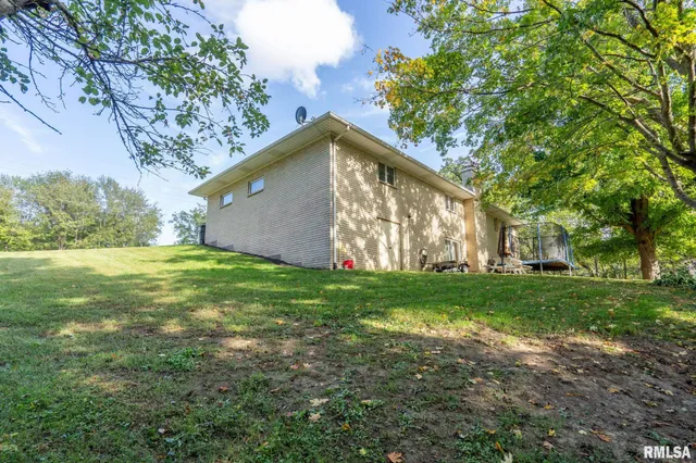 $244,900 | 14028 Knoxville Road, Milan, IL 61264