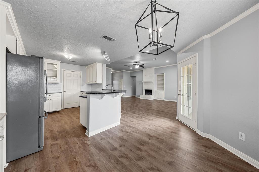 163 Topaz Circle Hewitt, TX 76643 - Photo 10 of 40