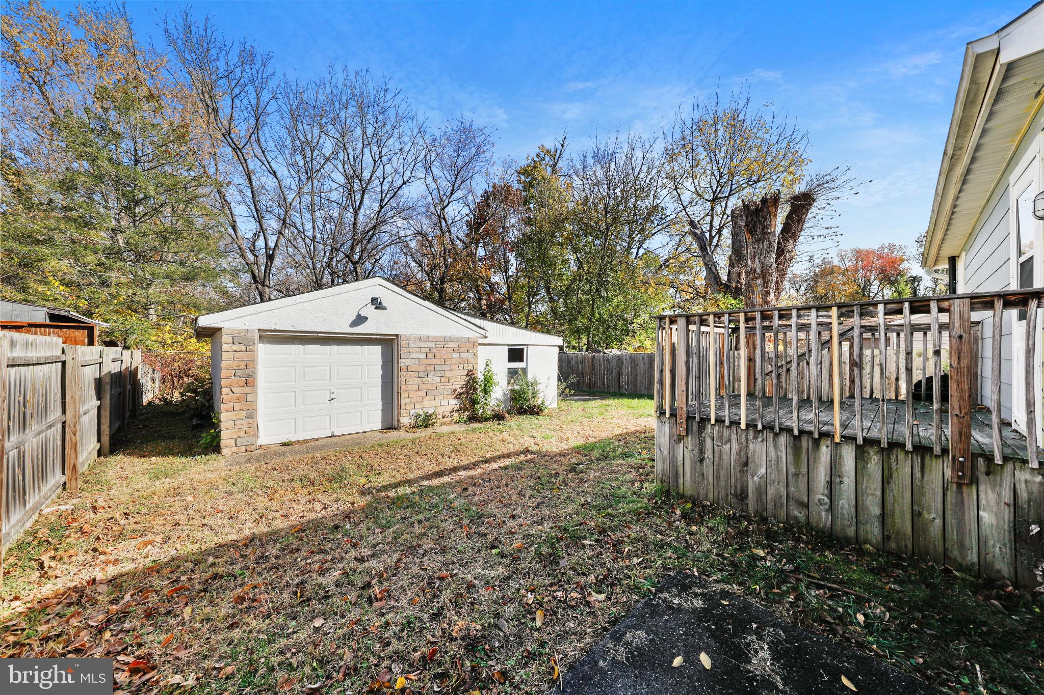 323 3rd Avenue Lindenwold, NJ 08021 - Photo 22 of 34 Charming backyard with garage and greenery.