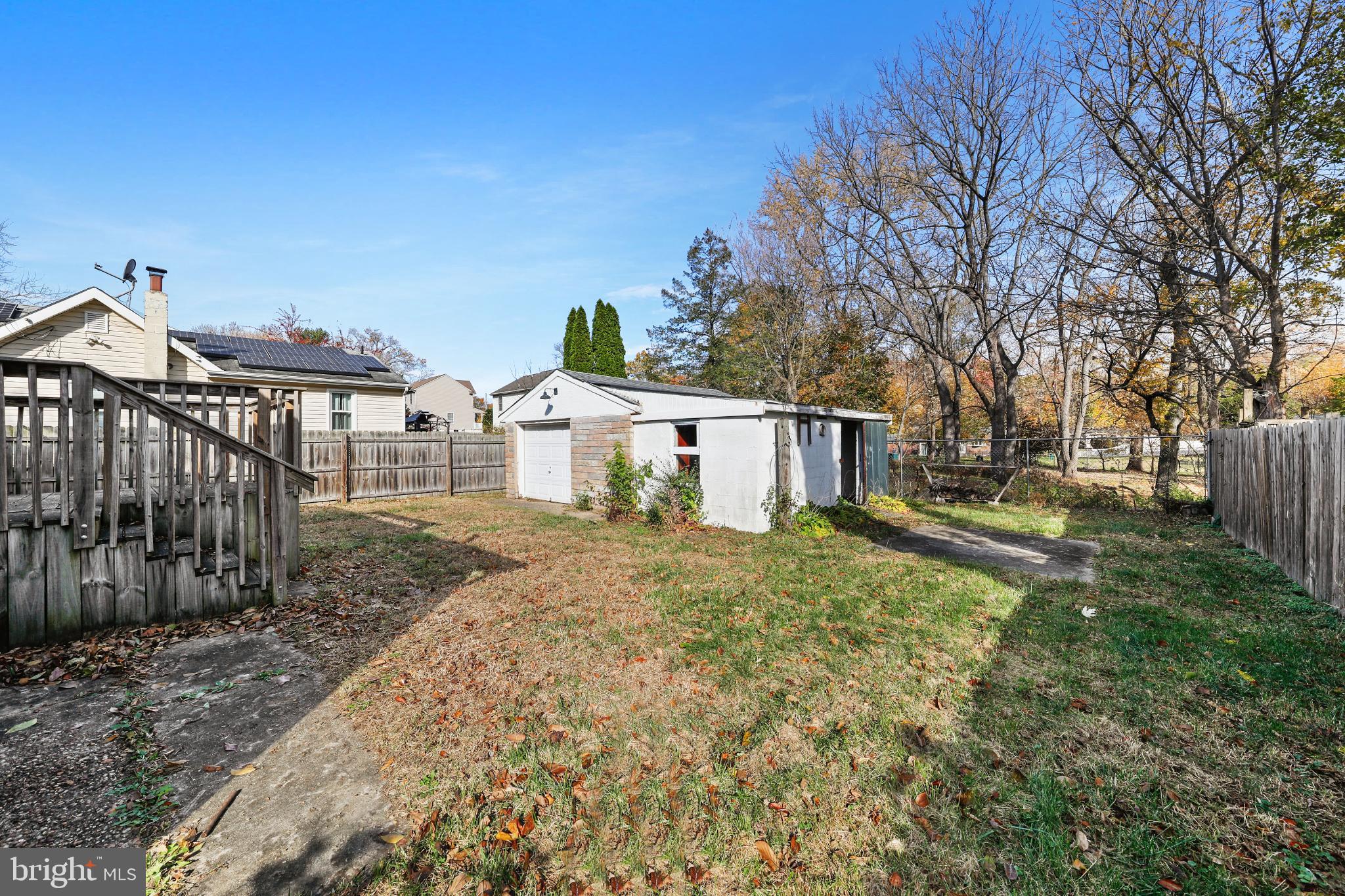 323 3rd Avenue Lindenwold, NJ 08021 - Photo 23 of 34 Spacious backyard with potential for dreams.