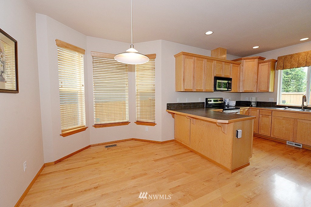 4019 212th Place Southeast Bothell, WA 98021 - Photo 12 of 25