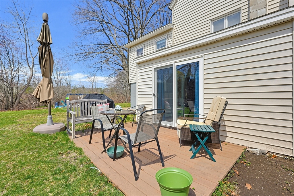 61 Ruth Avenue Dracut, MA 01826 - Photo 28 of 41