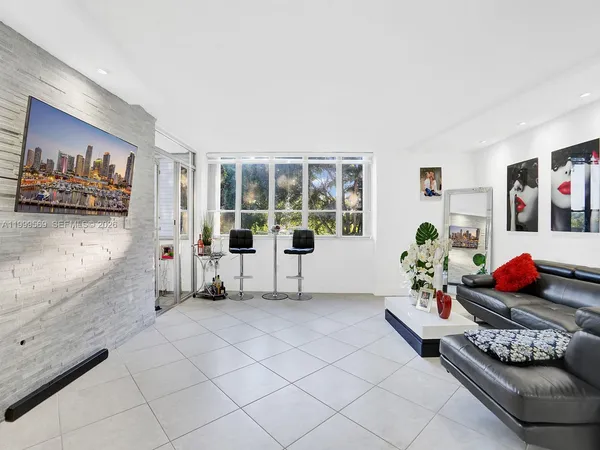 $3,100 | 6841 Southwest 147th Avenue, Unit 2H, Miami, FL 33193