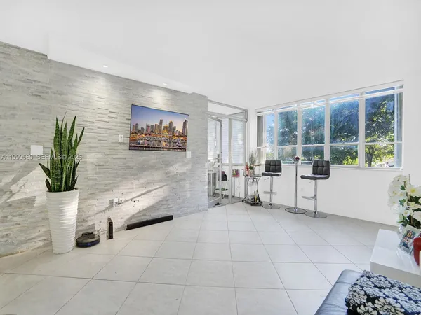 $3,100 | 6841 Southwest 147th Avenue, Unit 2H, Miami, FL 33193