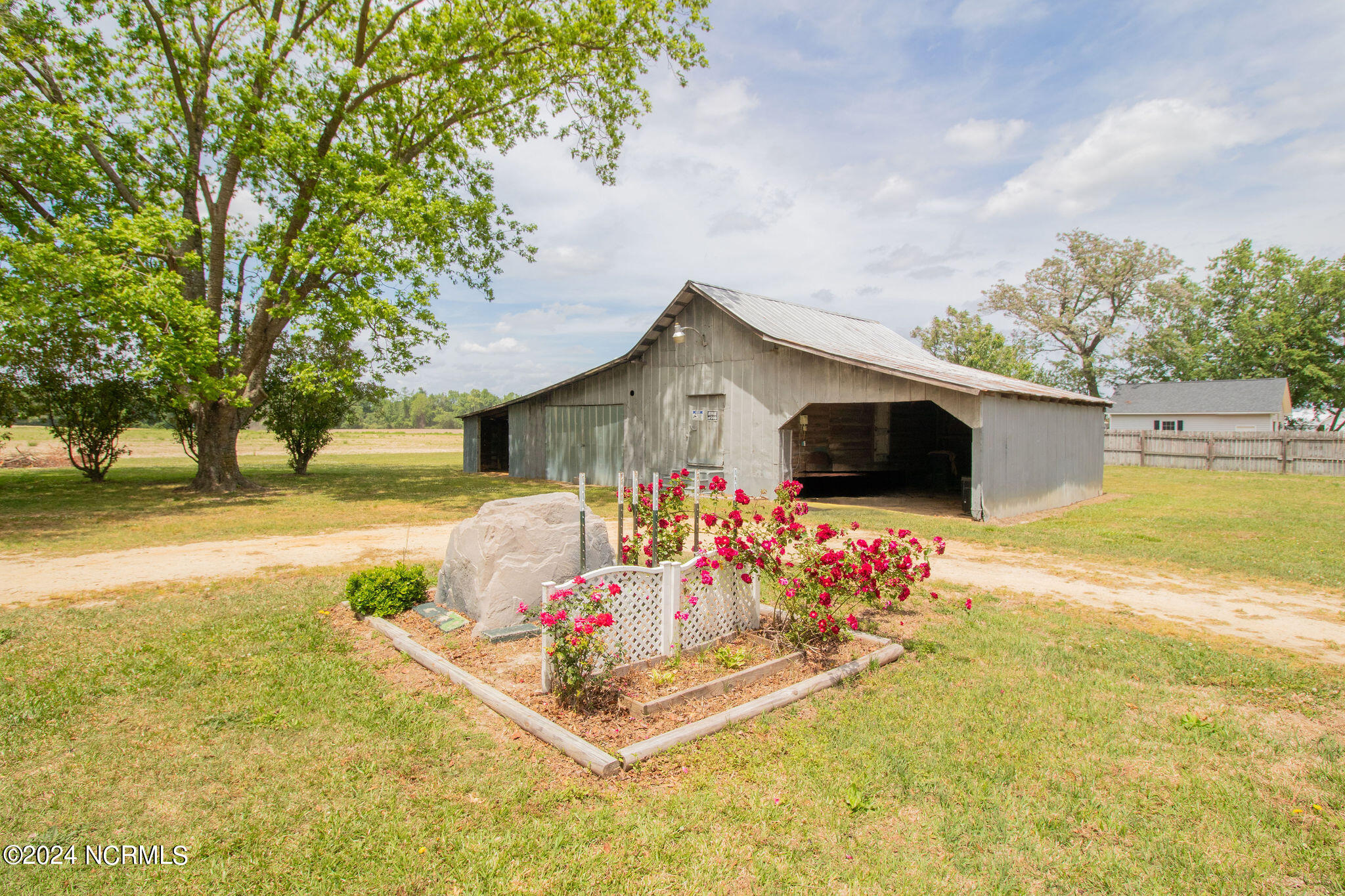 5729 William R King Road Newton Grove, NC 28366 - Photo 6 of 25 5729WilliamRKingRd-NewtonGroveNC-22