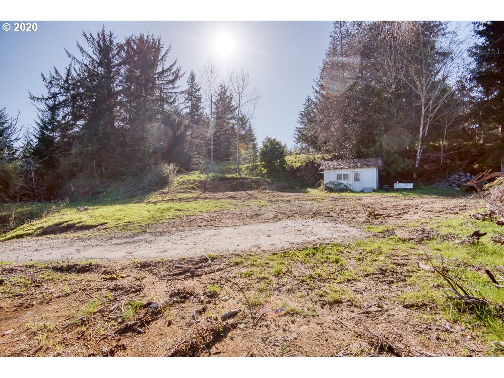 62024 Olive Barber Road Coos Bay, OR 97420 - Photo 4 of 11 Gallery Image 4