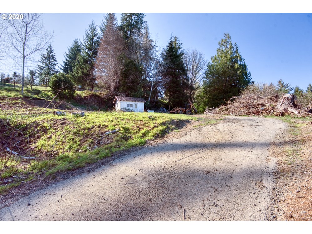 62024 Olive Barber Road Coos Bay, OR 97420 - Photo 5 of 11 Gallery Image 5