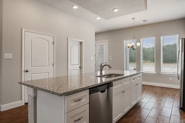 $1,695 | 2820 Puter Creek Road, Unit B, Spring Branch, TX 78070